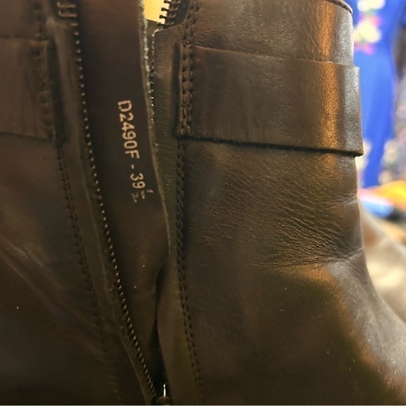 Geox ladies leather booties **these are black*** - Picture 6 of 6